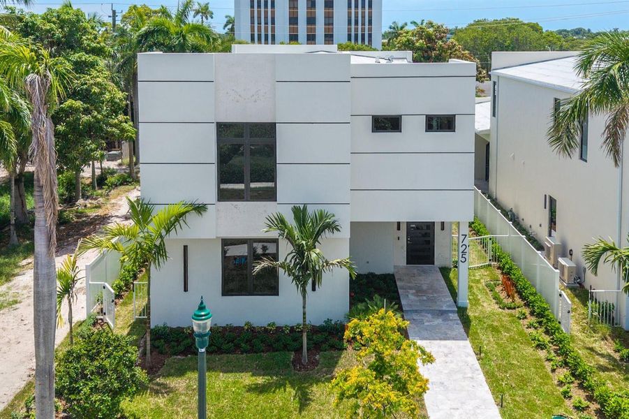 725 SE 4th Aerial Cropped MLS 725 SE 4th Aerial Cropped MLS