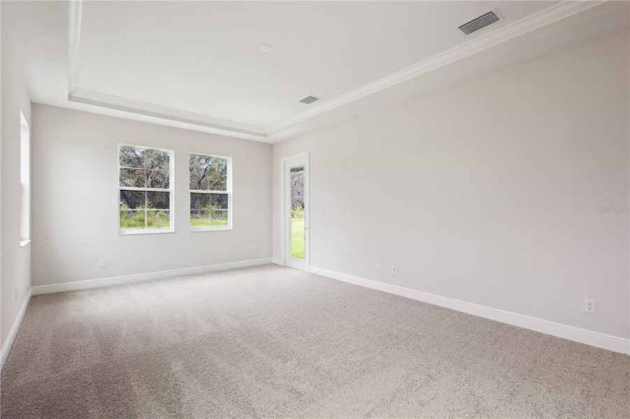 Spacious, unfurnished interior of a new home in Triple Creek, Riverview (Image 16).