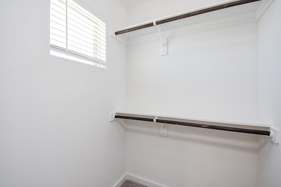 Spacious, unfurnished interior of a new home in Glendale Lakes, Arcola (Image 25).