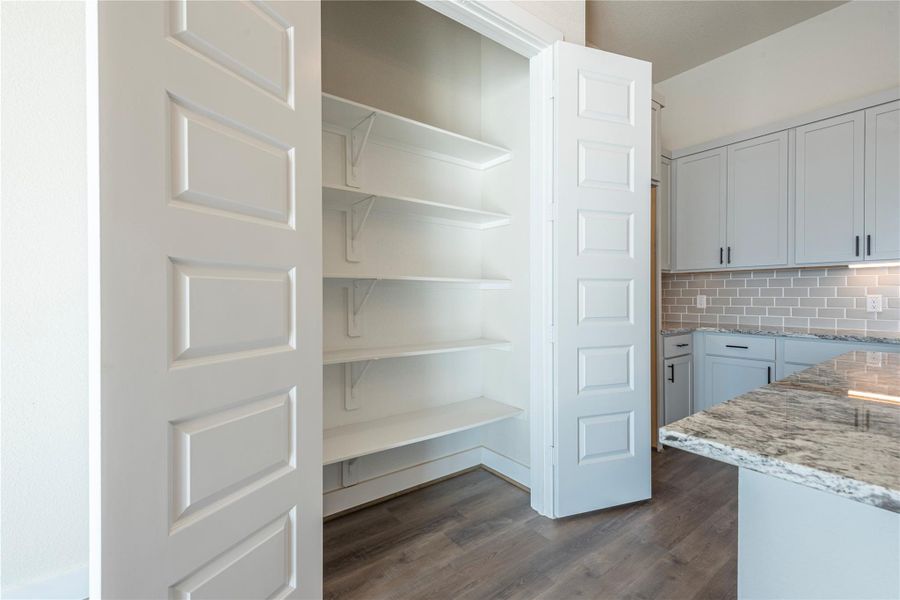 Furnished interior view inside a new home in , Seabrook (Image 11).