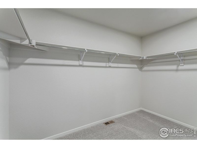 MASTER BEDROOM WALK IN CLOSET