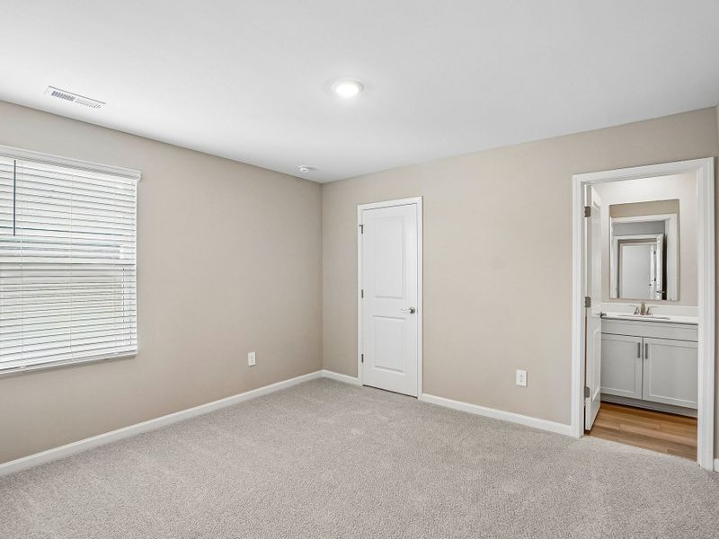 Spacious, unfurnished interior of a new home in Barrow Meadows, Zebulon (Image 22). Spacious, unfurnished interior of a new home in Barrow Meadows, Zebulon (Image 22).