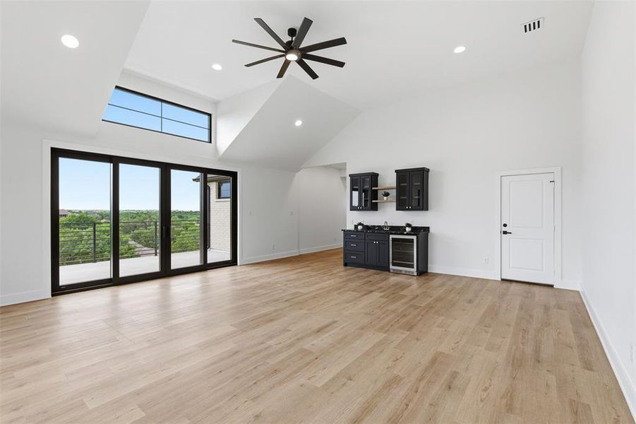 Spacious, unfurnished interior of a new home in , Fort Worth (Image 34).