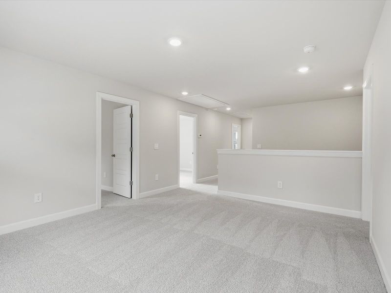 Spacious, unfurnished interior of a new home in Southwell Commons, Anderson (Image 11).