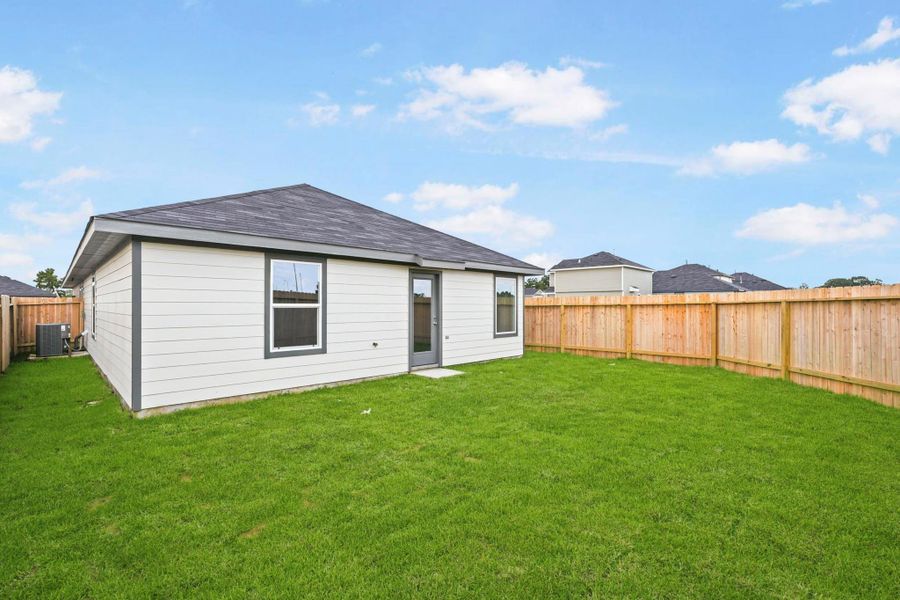 Exterior details and patio area of a home in Sunset Valley, Hockley (Image 4).