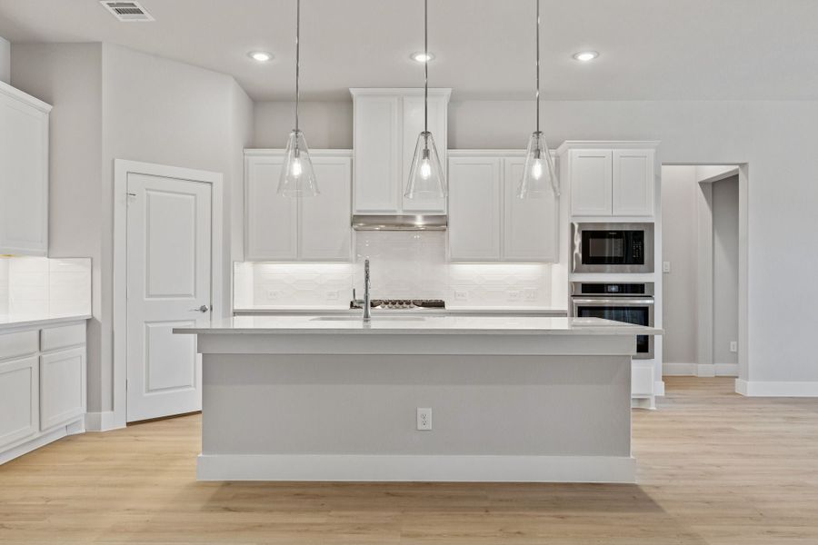 Representative furnished interior of a home built from the Halsted by Centre Living Homes in Ellis Ranch Estates, Waxahachie (Image 12).