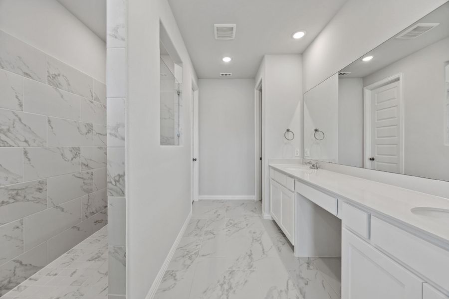 Representative furnished interior of a home built from the Camden by Cambridge Homes in Tinsley Meadows, Van Alstyne (Image 11). Representative furnished interior of a home built from the Camden by Cambridge Homes in Tinsley Meadows, Van Alstyne (Image 11).
