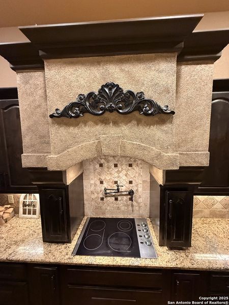 Close-up of interior finishes inside a home in , La Vernia (Image 19). Close-up of interior finishes inside a home in , La Vernia (Image 19).