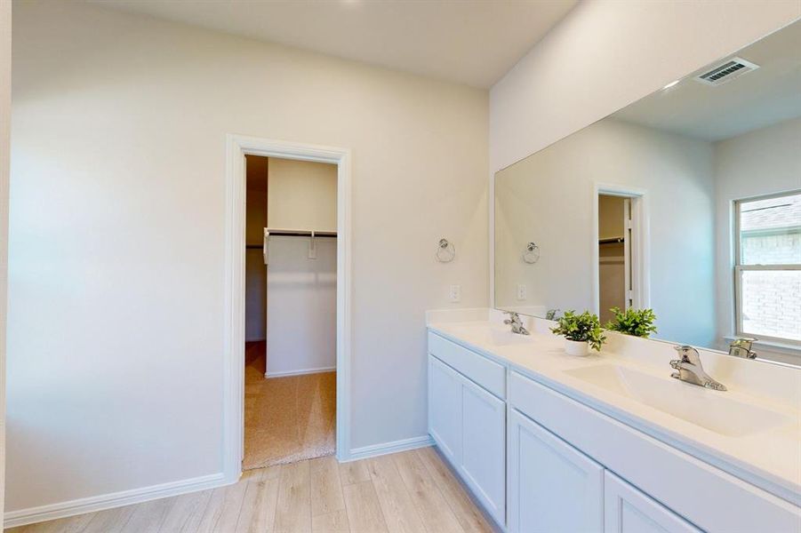 Image 37 of a home in Mobberly Farms.