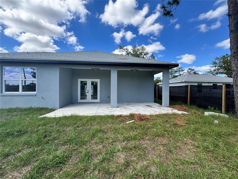 Exterior details and patio area of a home in , Ocala (Image 12).