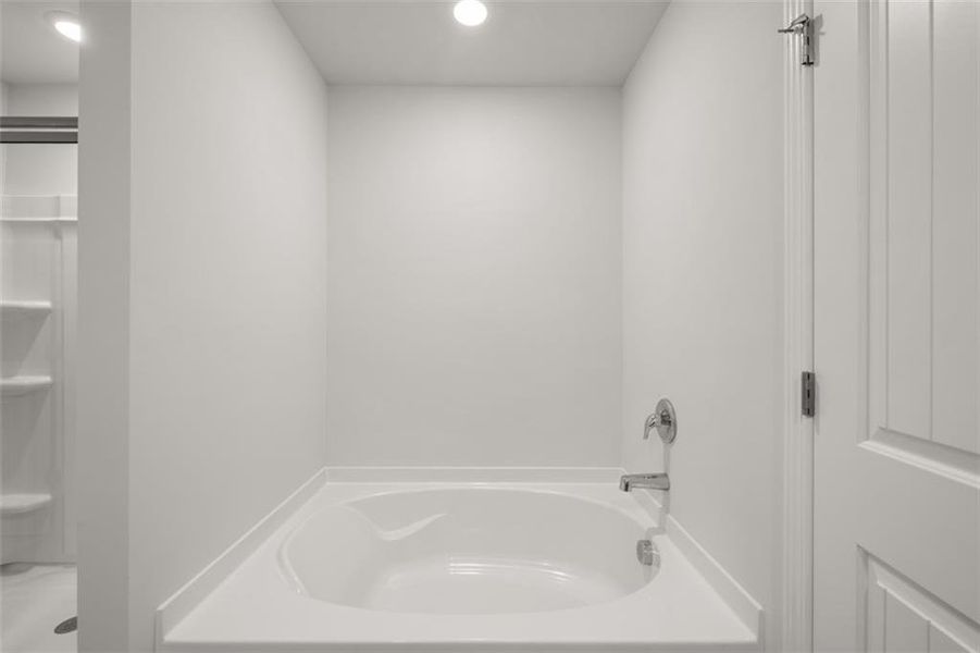 Close-up of interior finishes inside a home in Oakleigh Glen, Dallas (Image 9).