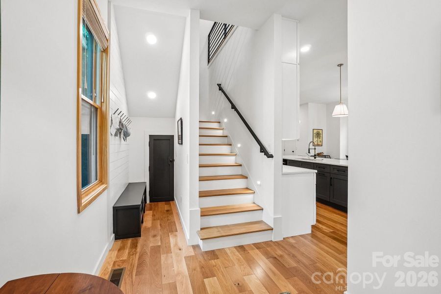 Image 35 of a home in .