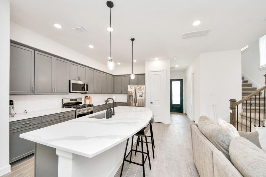 Furnished interior view inside a new home in The Groves 35', Humble (Image 15). Furnished interior view inside a new home in The Groves 35', Humble (Image 15).