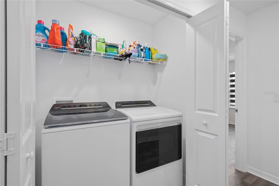 Furnished interior view inside a new home in Aulin Square, Oviedo (Image 20).