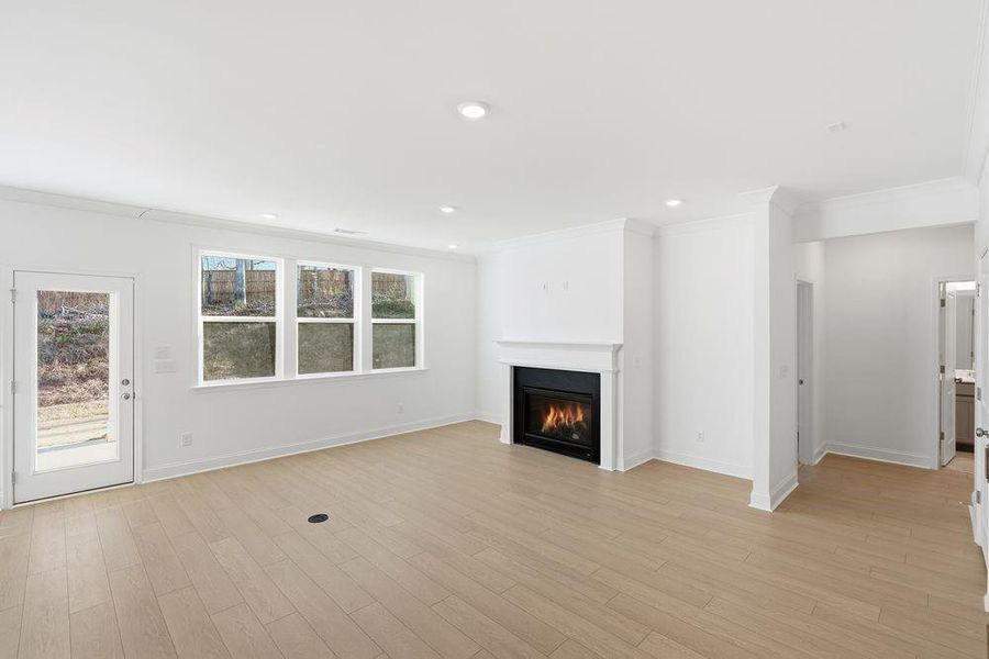 Spacious, unfurnished interior of a new home in Bailey Fence, Dacula (Image 25).