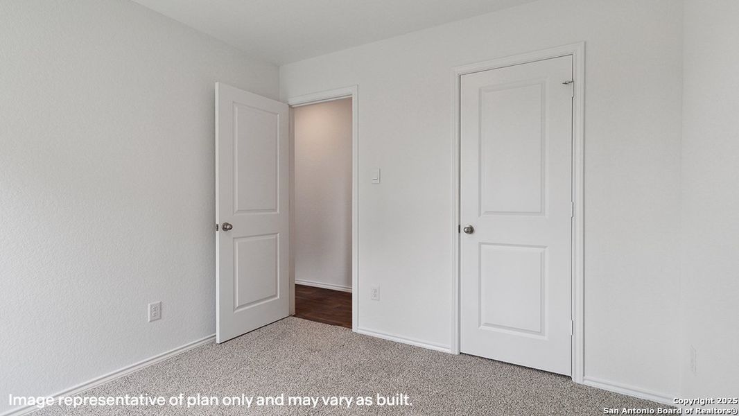 Spacious, unfurnished interior of a new home in Applewood, San Antonio (Image 28).
