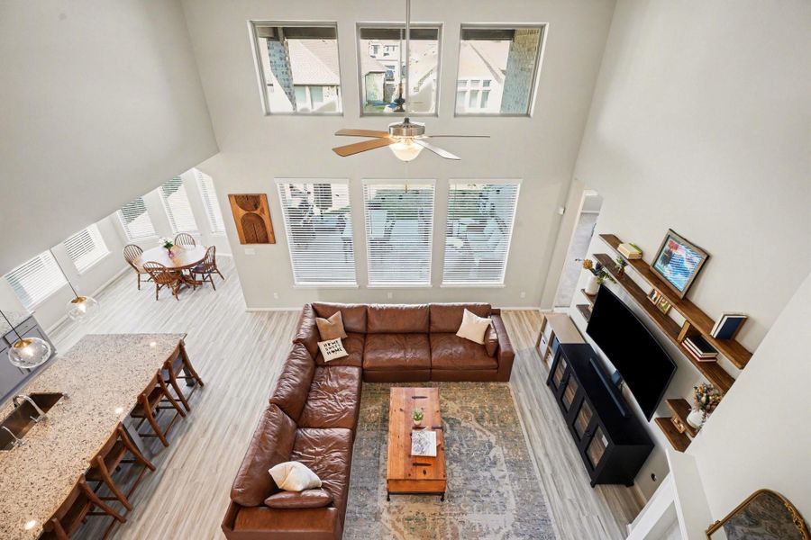 Furnished interior view inside a new home in Coastal Point, League City (Image 38). Furnished interior view inside a new home in Coastal Point, League City (Image 38).