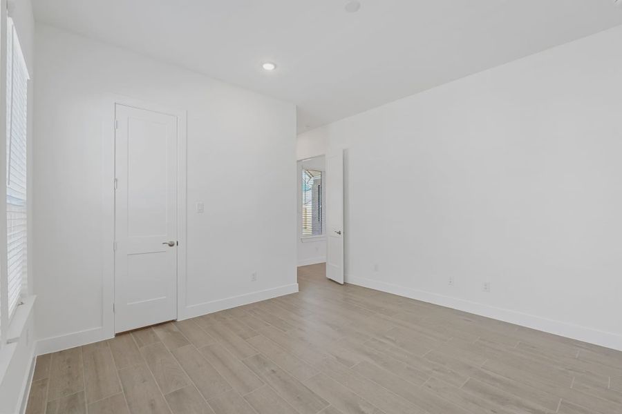 Representative unfurnished interior of a home built from the Brentwood by Chesmar Homes in Meridiana 50's and 60's, Manvel (Image 21).