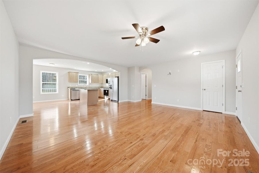 Spacious, unfurnished interior of a new home in , Granite Falls (Image 29).