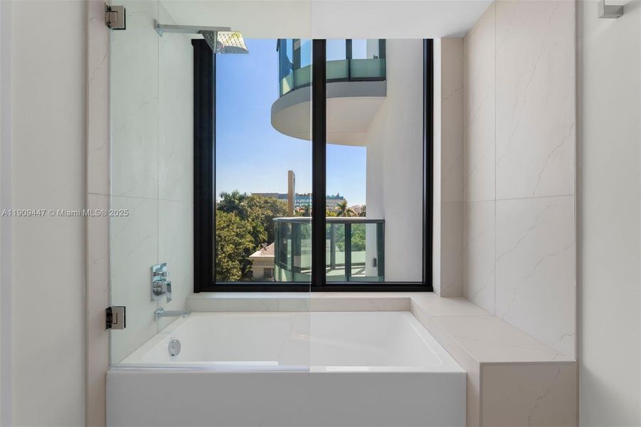 Image 28 of a home in Alana Bay Harbor Islands. Image 28 of a home in Alana Bay Harbor Islands.