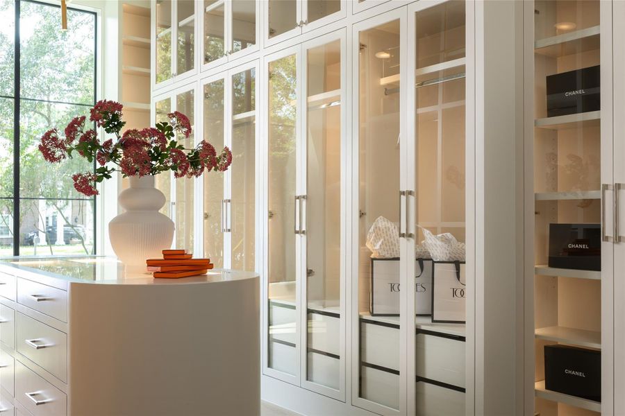 Close-up of interior finishes inside a home in , Houston (Image 21). Close-up of interior finishes inside a home in , Houston (Image 21).