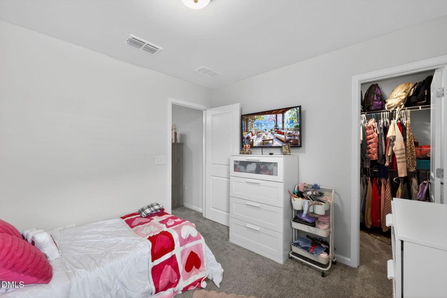 18_506_Donnegal_Farm_Dr_Fuquay-Varina_NC 18_506_Donnegal_Farm_Dr_Fuquay-Varina_NC