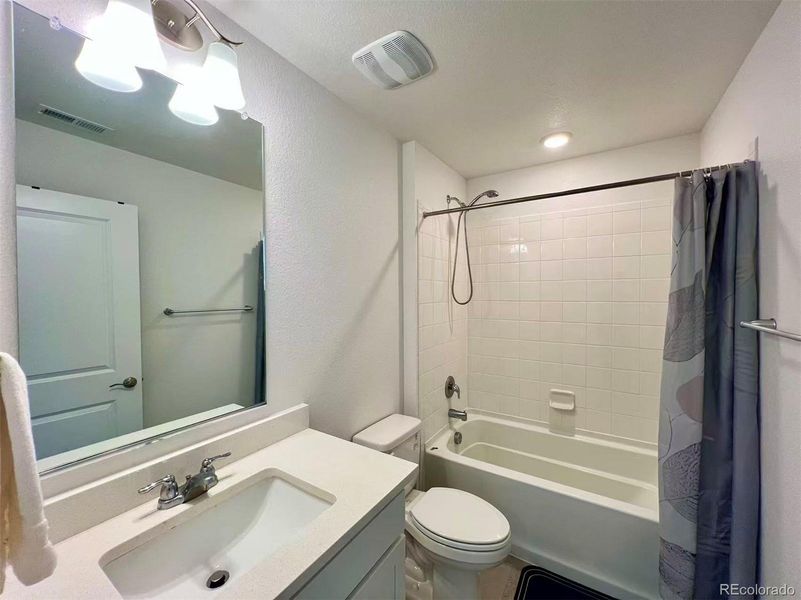 Furnished interior view inside a new home in Looking Glass, Parker (Image 15).