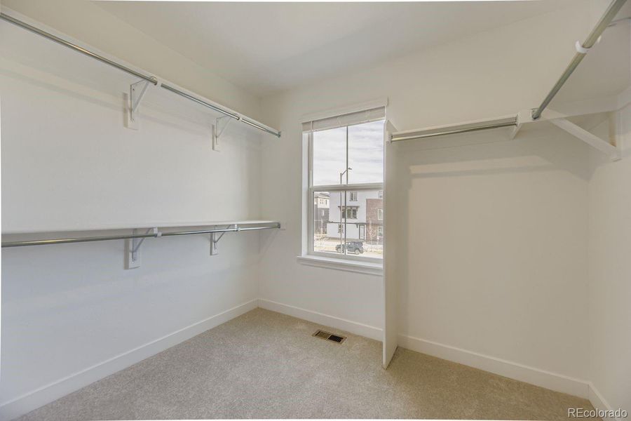 Spacious, unfurnished interior of a new home in Vermilion Creek: The Pioneer Collection, Centennial (Image 8).