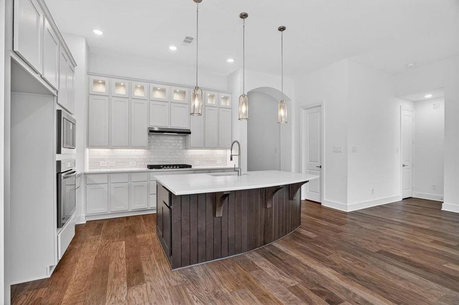 Furnished interior view inside a new home in Tavolo Park, Fort Worth (Image 10). Furnished interior view inside a new home in Tavolo Park, Fort Worth (Image 10).