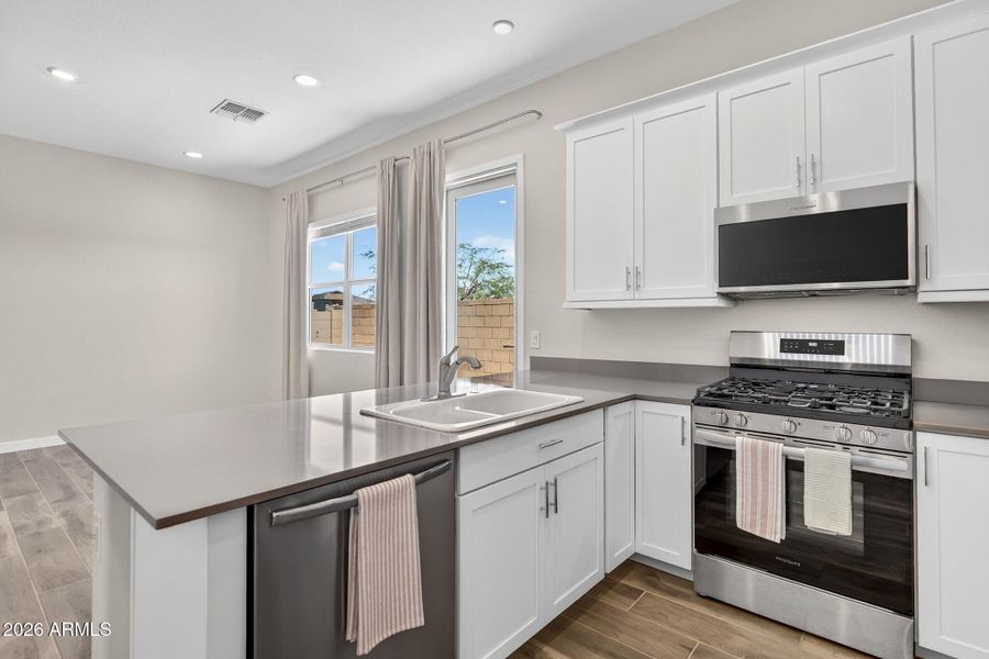 27-web-or-mls-061E Terrel St 27-web-or-mls-061E Terrel St