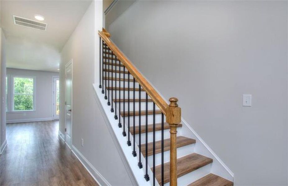 Spacious, unfurnished interior of a new home in Waters Edge, Mansfield (Image 10).