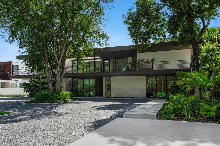 Image 30 of a home in .