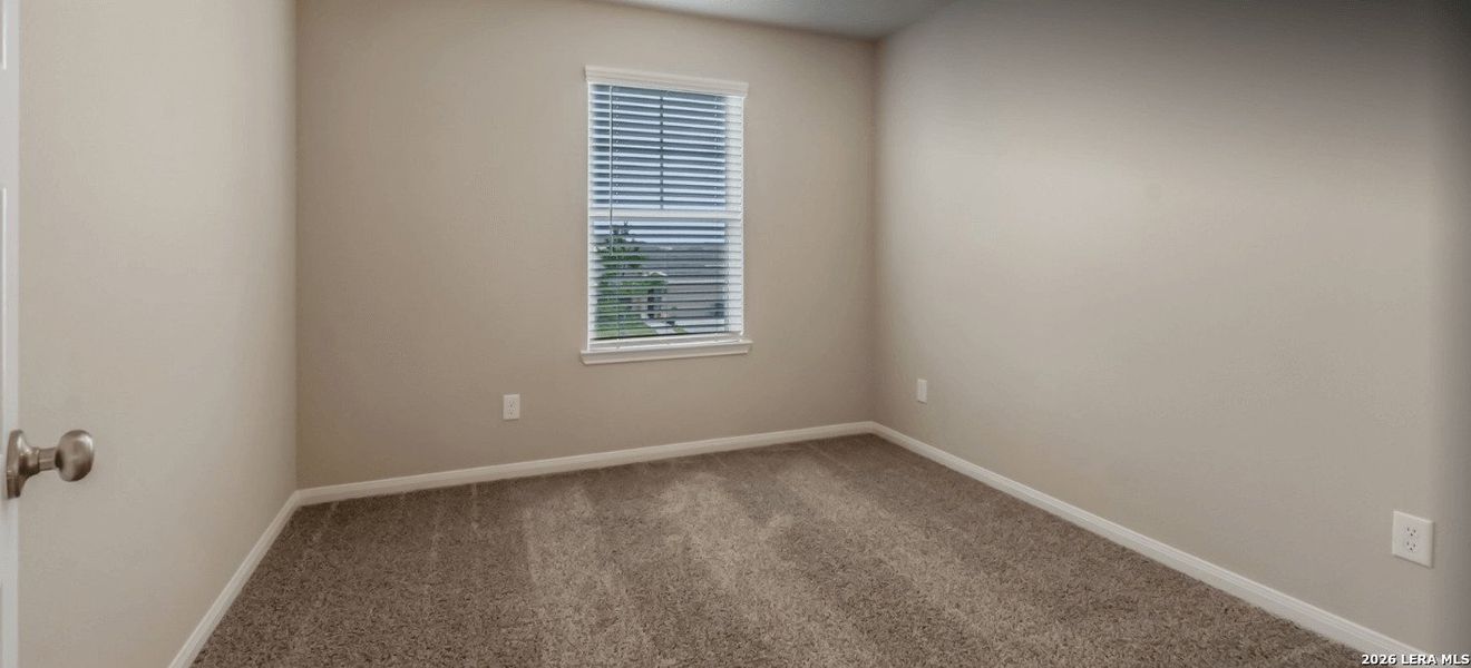 Spacious, unfurnished interior of a new home in Arcadia Ridge - Premier Series, San Antonio (Image 10).