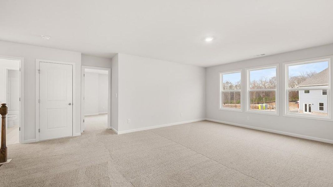 Spacious, unfurnished interior of a new home in Butner Estates, South Fulton (Image 22).