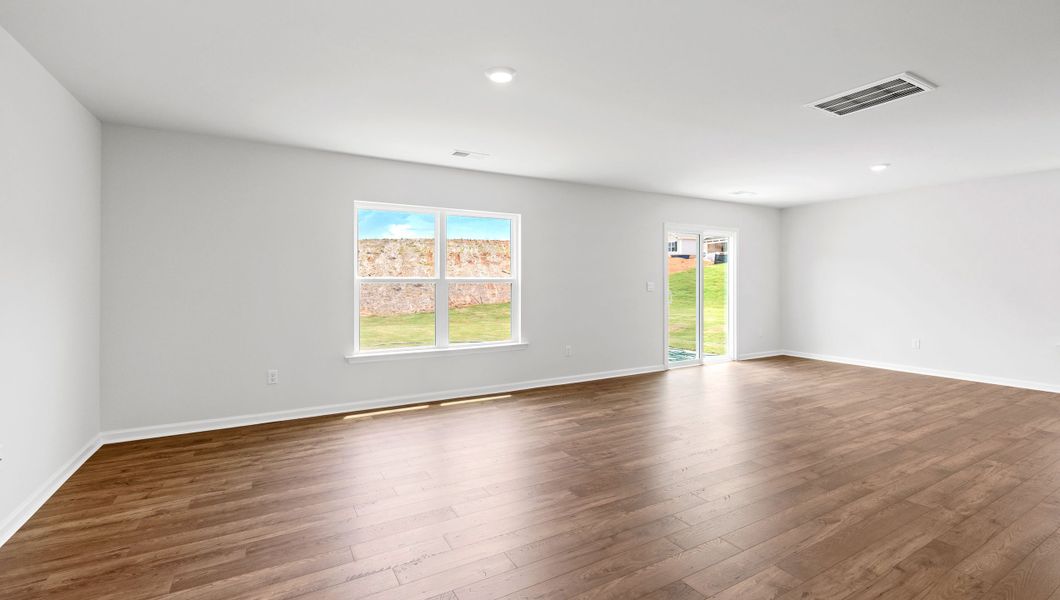 Spacious, unfurnished interior of a new home in Baxter Village, Boiling Springs (Image 19).