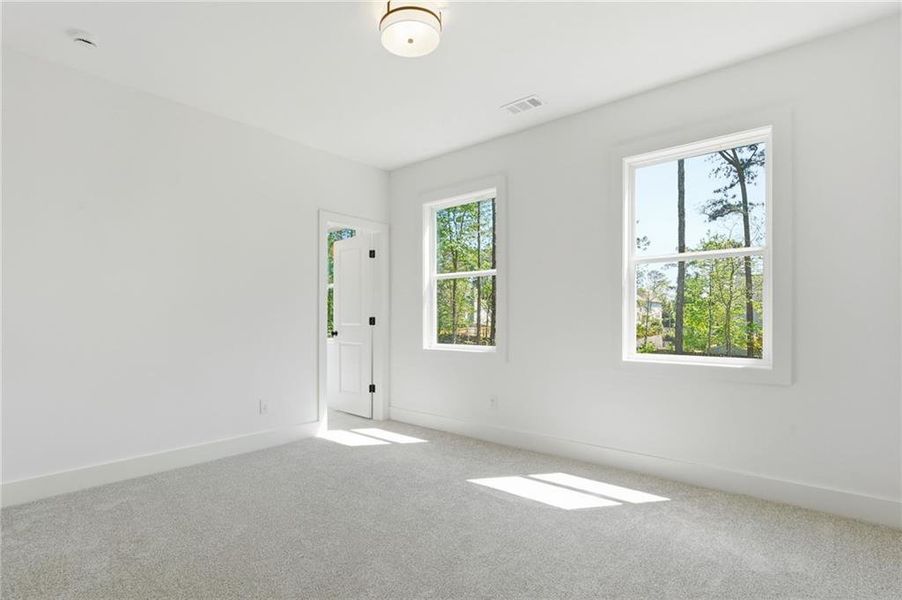 Spacious, unfurnished interior of a new home in , Marietta (Image 45).