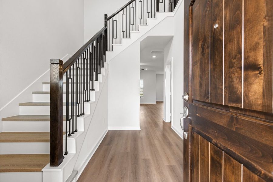 Spacious, unfurnished interior of a new home in Glendale Lakes, Rosharon (Image 13). Spacious, unfurnished interior of a new home in Glendale Lakes, Rosharon (Image 13).
