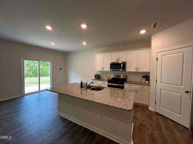 11. Another look at the kitchen & dining