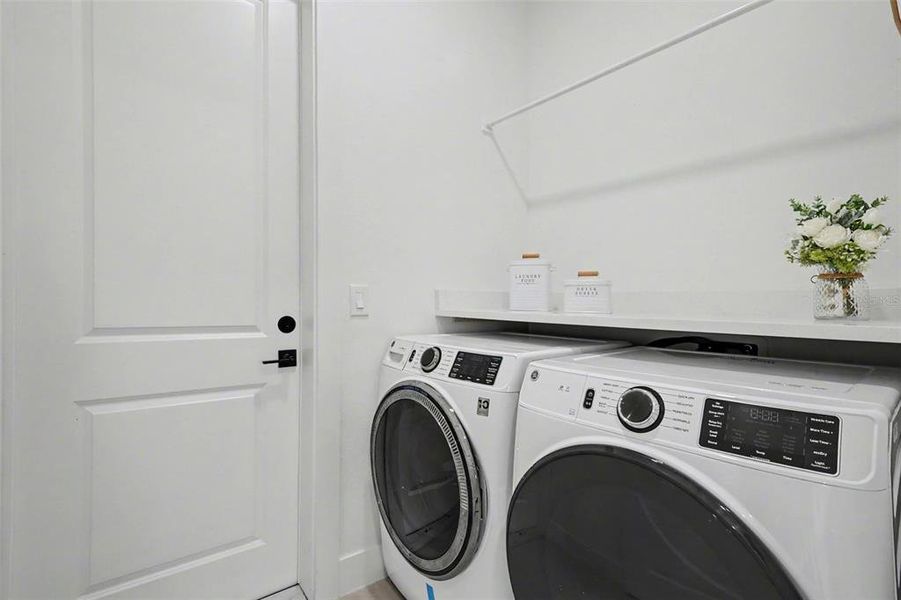 Close-up of interior finishes inside a home in , Cape Coral (Image 19).