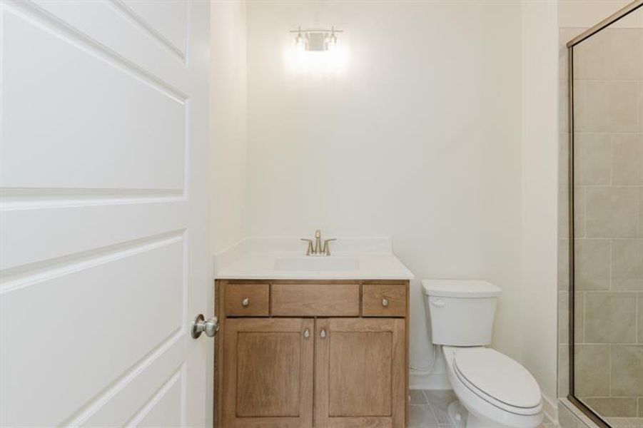 Furnished interior view inside a new home in , Gainesville (Image 6).