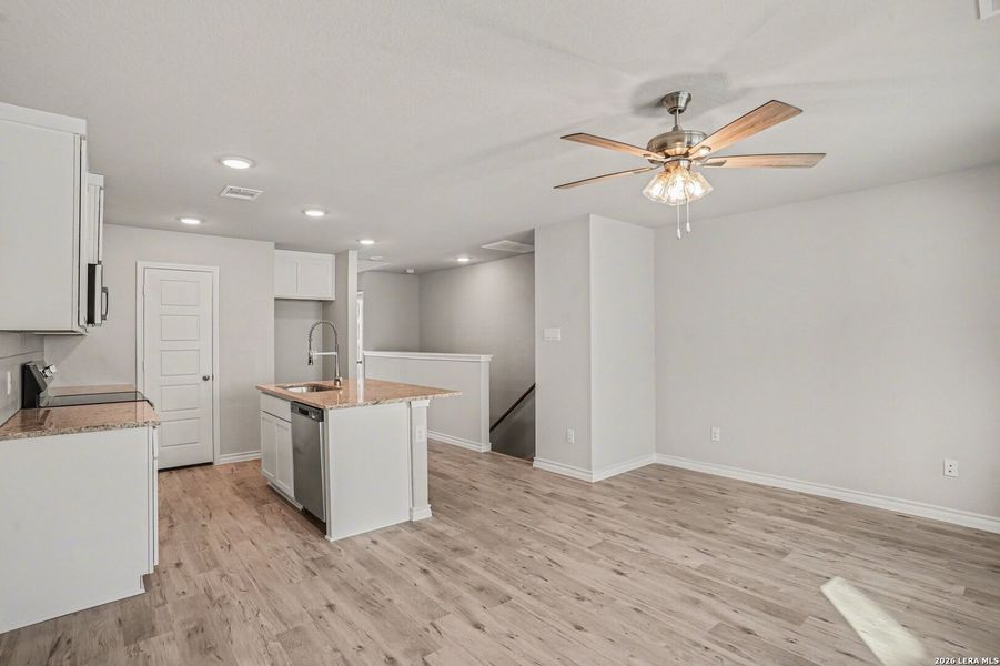 Image 29 of a home in .