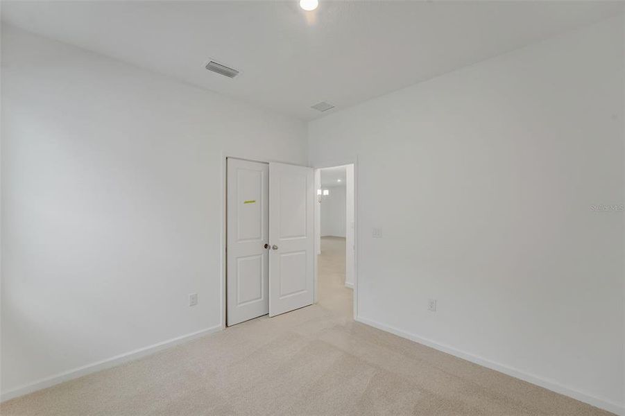 Spacious, unfurnished interior of a new home in Cypress Park Estates, Haines City (Image 26).