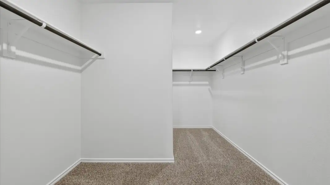 Representative unfurnished interior of a home built from the Bailey by D.R. Horton in Somerset, Hillsboro (Image 25).
