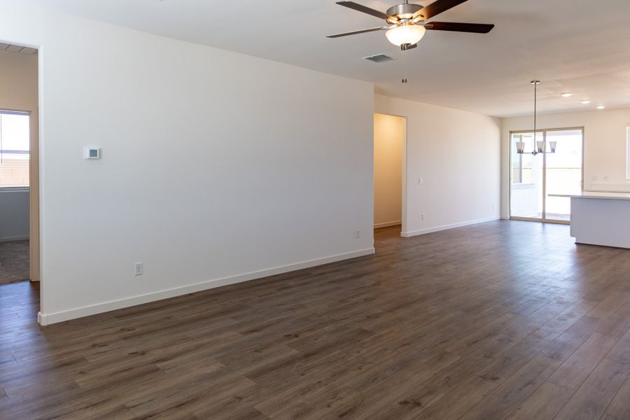 Spacious, unfurnished interior of a new home in Rancho Mirage, Maricopa (Image 33). Spacious, unfurnished interior of a new home in Rancho Mirage, Maricopa (Image 33).