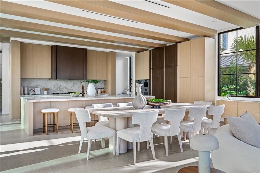 dash_DINING_ROOM_ANGLE_DETAIL dash_DINING_ROOM_ANGLE_DETAIL
