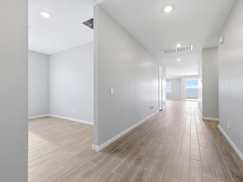 Spacious, unfurnished interior of a new home in White Tank Foothills Reserve Series, Waddell (Image 16). Spacious, unfurnished interior of a new home in White Tank Foothills Reserve Series, Waddell (Image 16).
