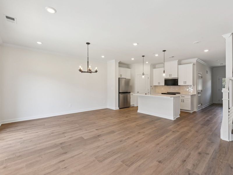 Spacious, unfurnished interior of a new home in Meadows at Wilson Farms - The Summit Series, Fort Mill (Image 11).