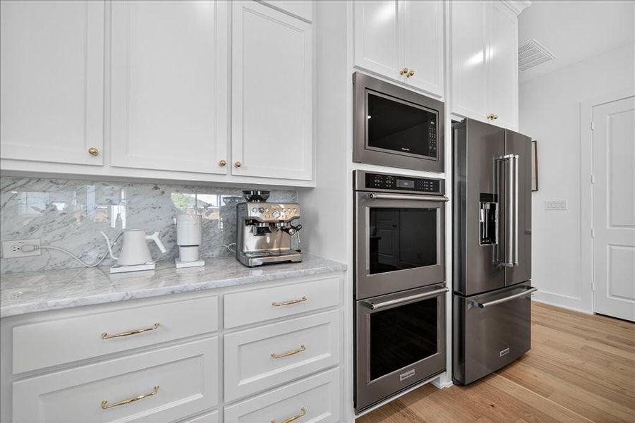 Furnished interior view inside a new home in , Frisco (Image 18).