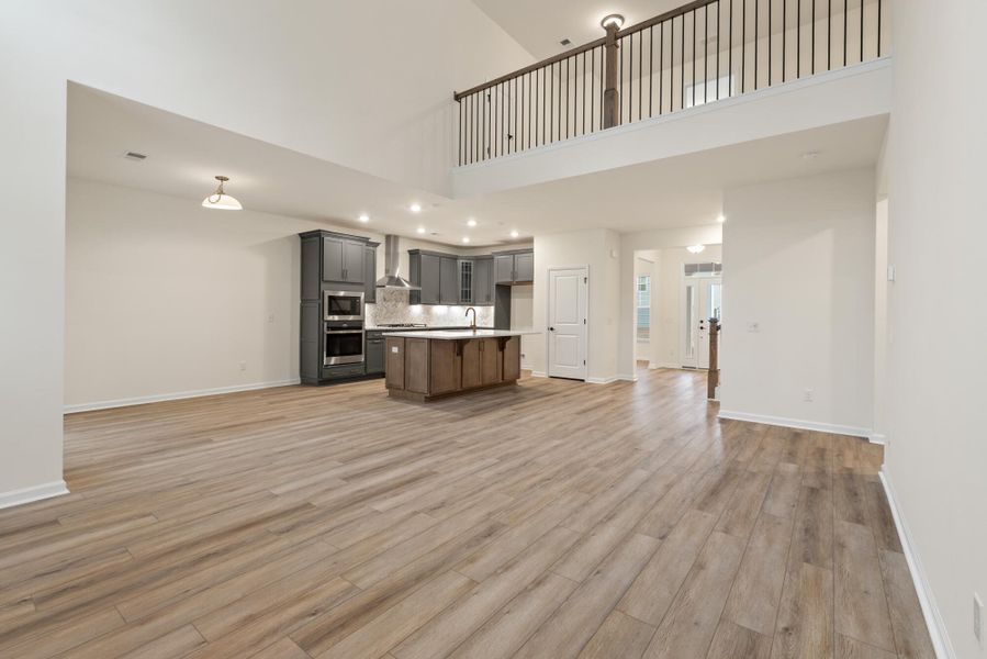 Spacious, unfurnished interior of a new home in Oakley Pointe, Moncks Corner (Image 18).