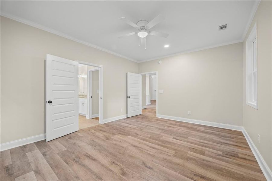 Spacious, unfurnished interior of a new home in , Nicholson (Image 61).
